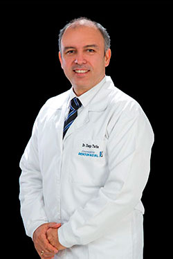 Dr. Diego Fernando Tatis